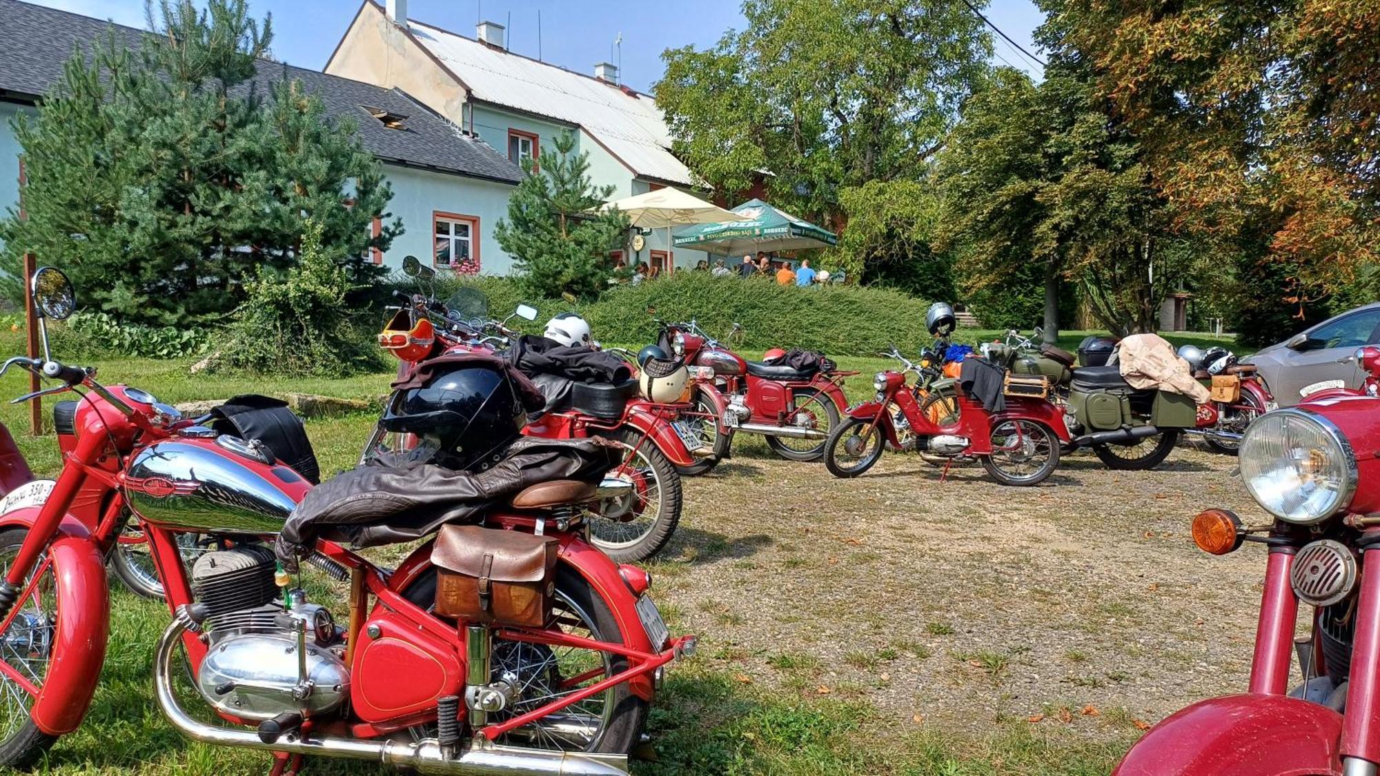 Glamping Challet Slunecno Cesky Raj Dobšín Zewnętrze zdjęcie